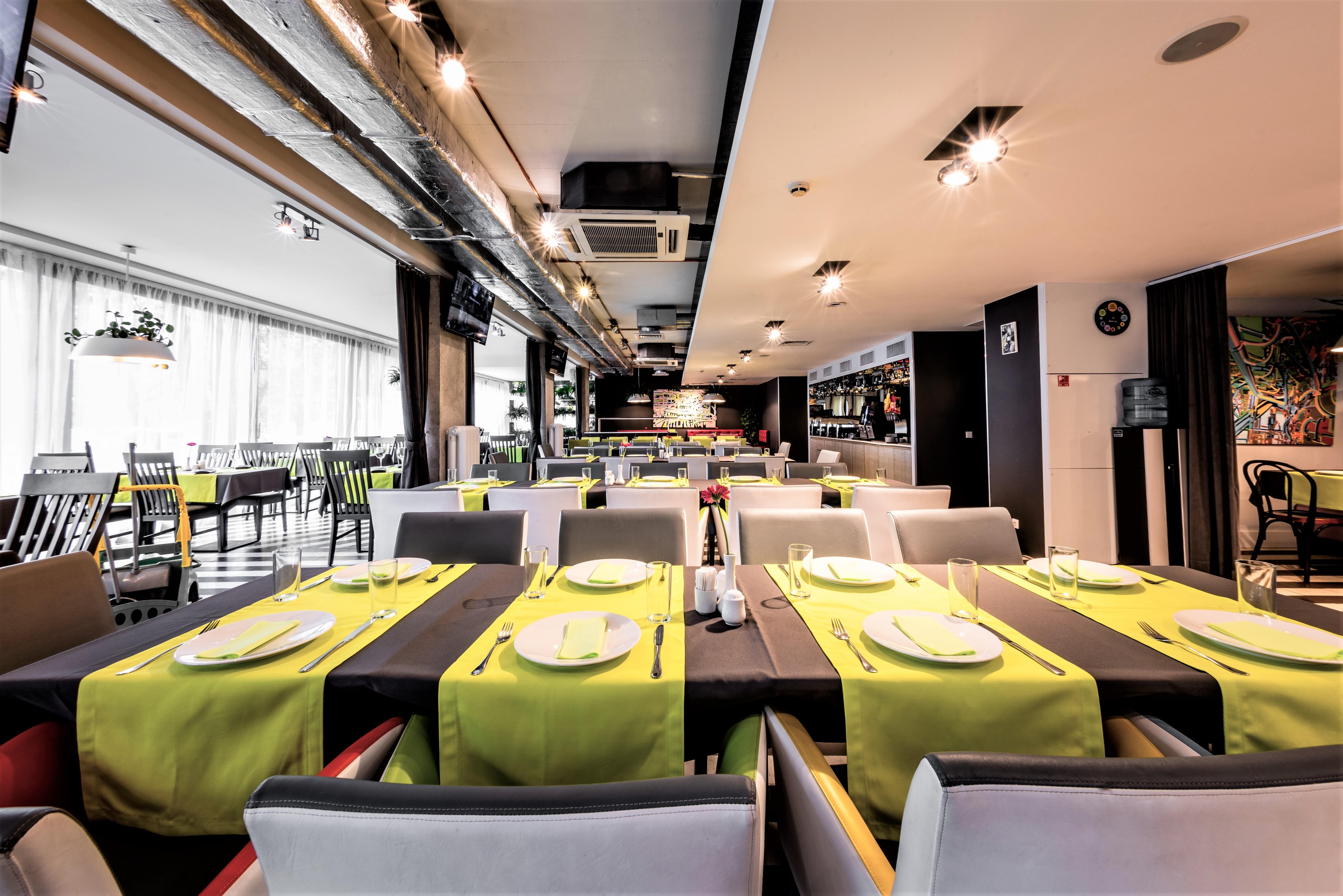 Rija Vef Hotel With Free Parking Riga Bagian luar foto