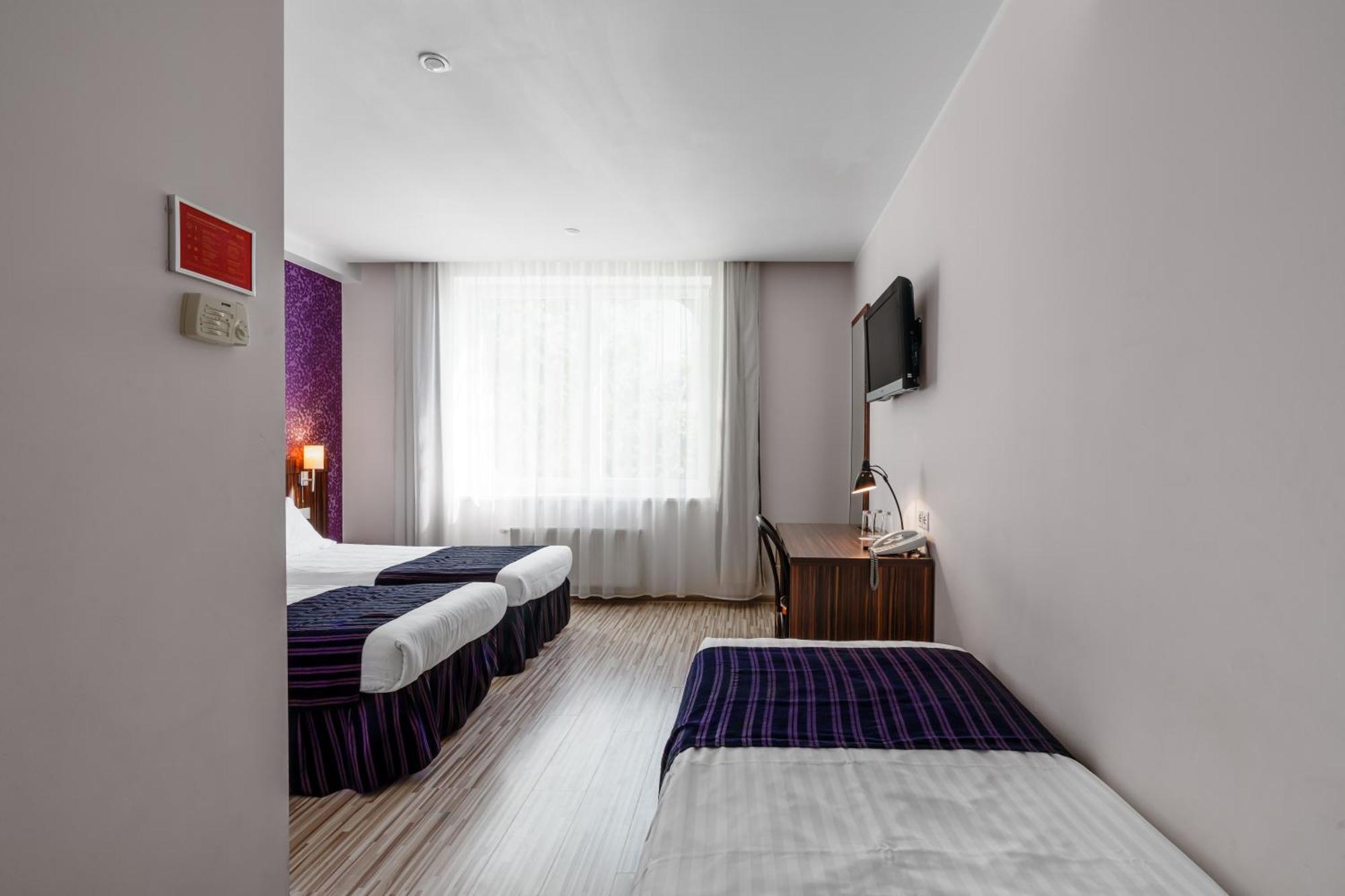Rija Vef Hotel With Free Parking Riga Ruang foto