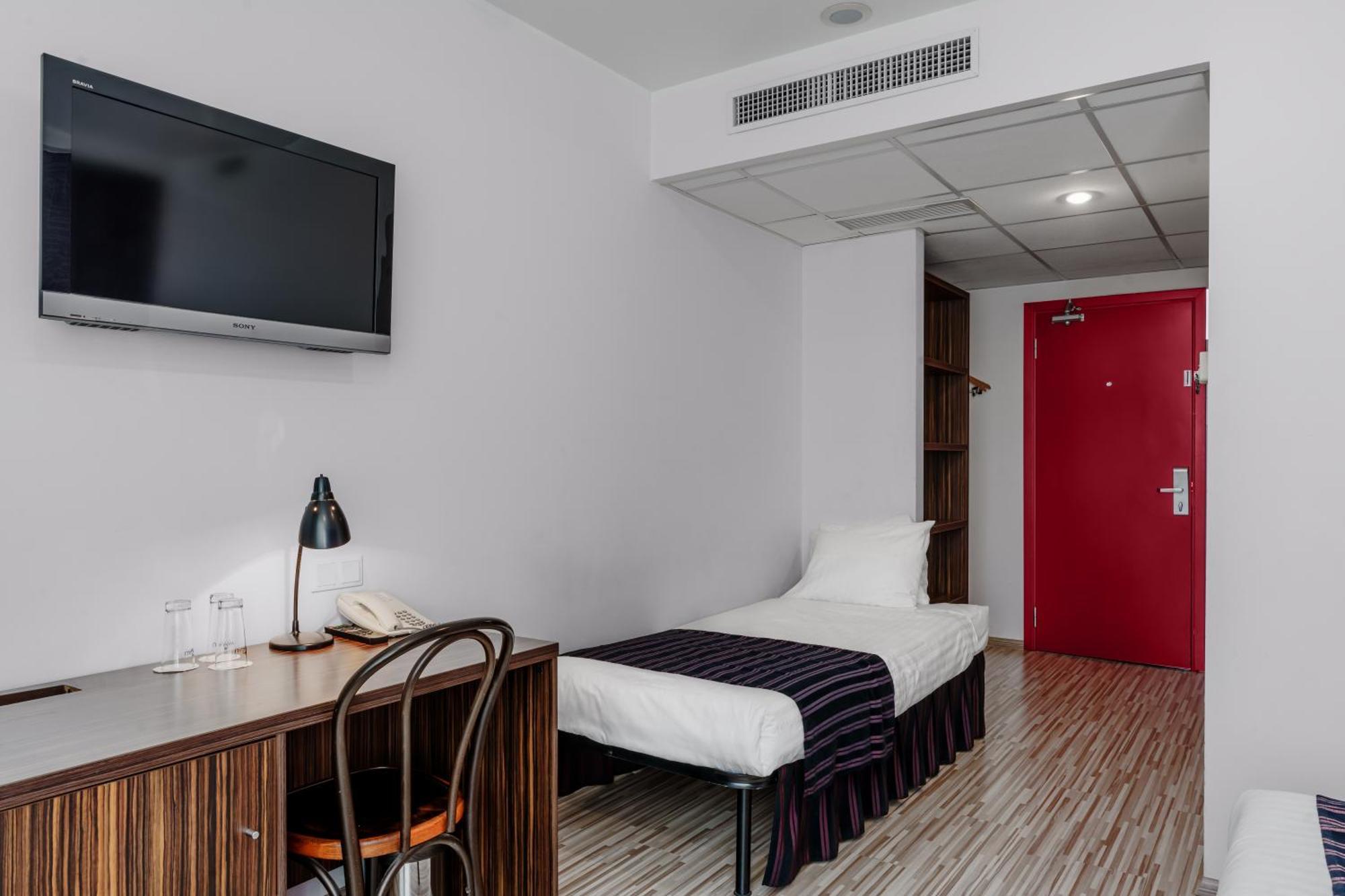 Rija Vef Hotel With Free Parking Riga Ruang foto