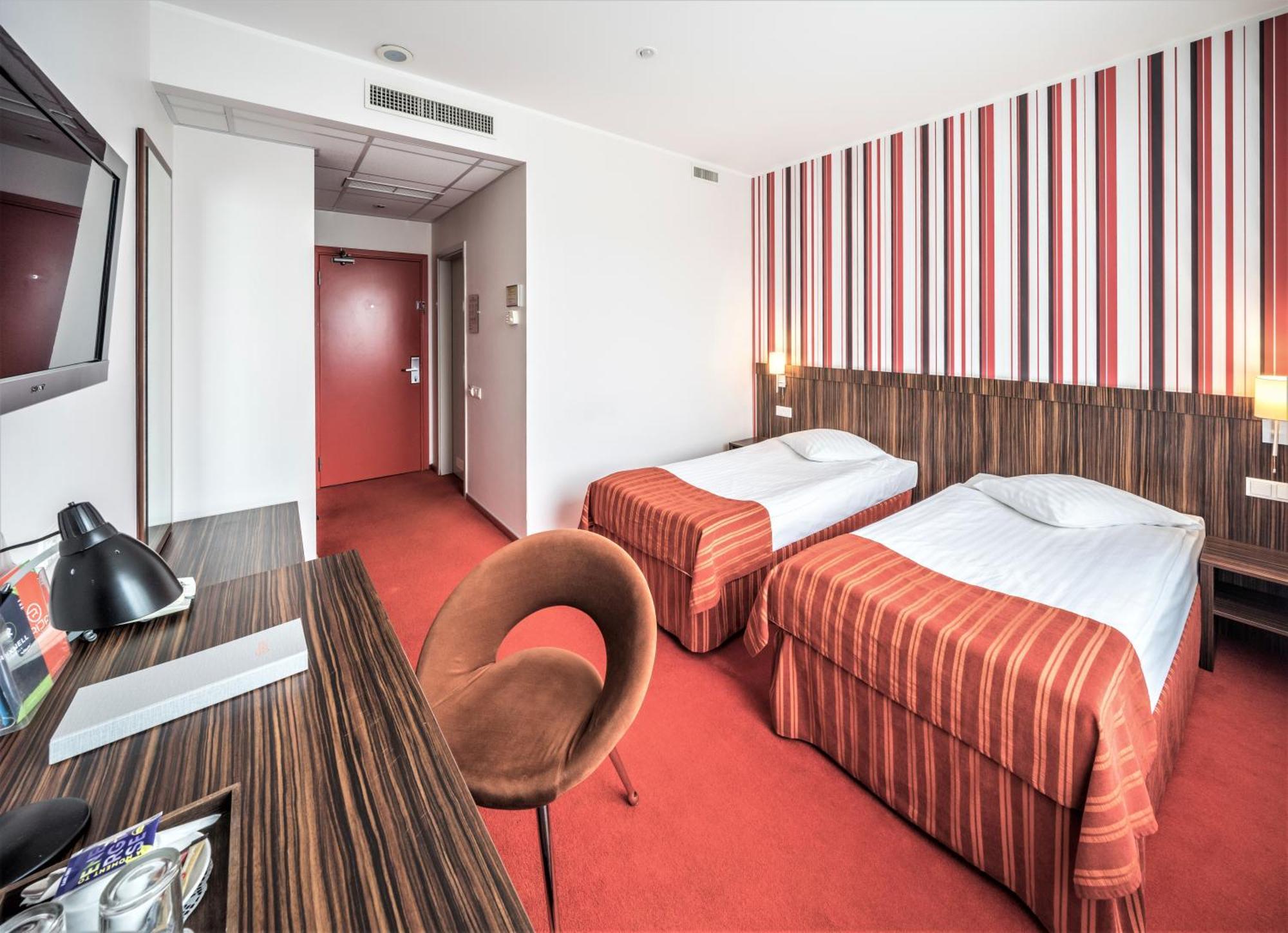 Rija Vef Hotel With Free Parking Riga Ruang foto